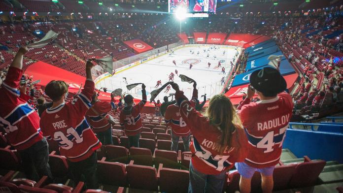 Dobré zprávy z NHL: Kanadské týmy snad budou moci přes hranice USA