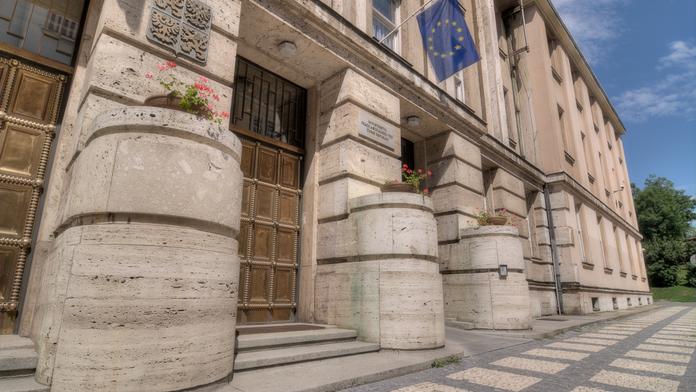 NKÚ si posvítil na účetnictví ministerstva práce. Našel nesrovnalosti za 11 miliard korun!