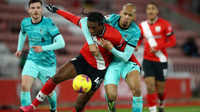 The Reds ztrestal jejich bývalý hráč, Liverpool nevyhrál už potřetí v řadě