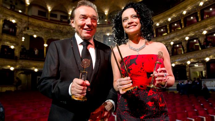 Víme, kolik vydělávají celebrity: Bílá 11 tisíc, Gott 20 tisíc