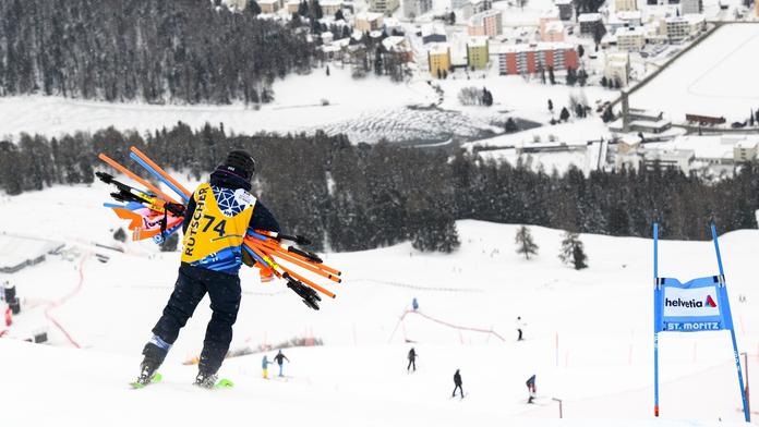 Ledecká může slavit Vánoce dříve. Super-G zrušilo špatné počasí