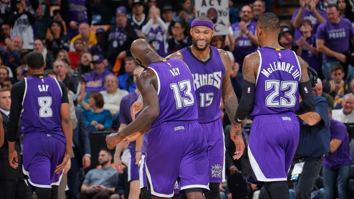 Lakers krůček od velkého obratu, Atlanta deklasovala Philadelphii