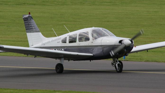 Instruktor za letu náhle zemřel, jeho pilot si myslel, že předstírá spánek