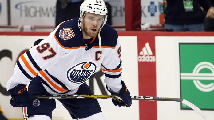 Skvělý McDavid vyhlášen hvězdou týdne. Zářil i nejlepší nováček NHL
