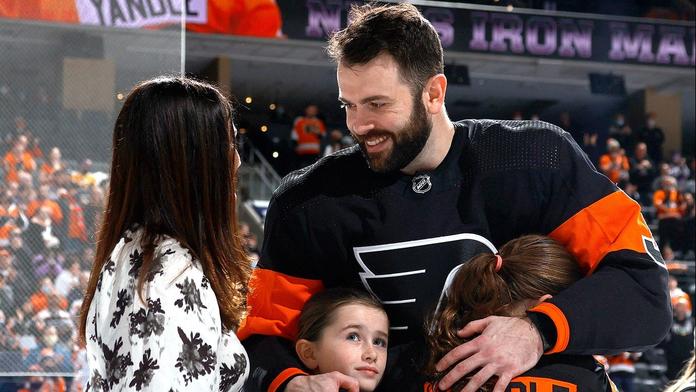 Rekordní série NHL je u konce. Trenér nechá železného muže sedět na tribuně