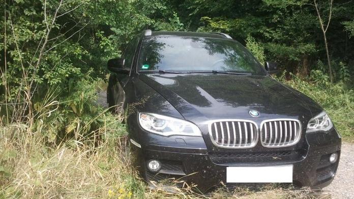 Zběsilá honička! Kradené BMW z Německa zastaveno až u Hořovic