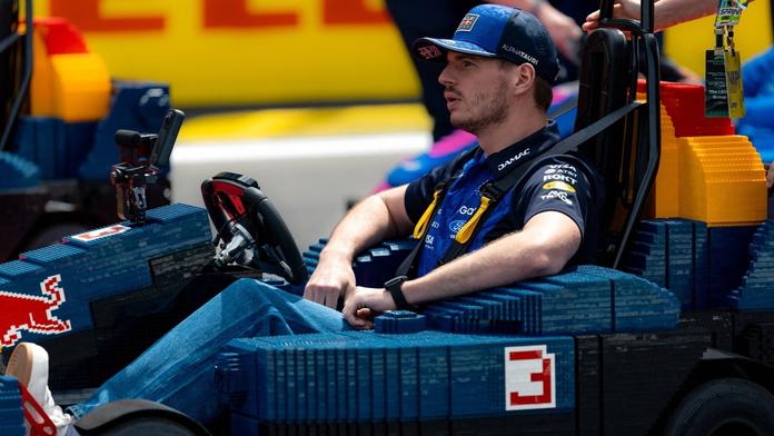 Max Verstappen ve formuli z Lega