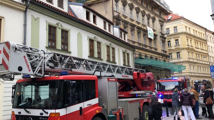 Po požáru našli v bytě mrtvolu! Hasiči: Oheň ženu zřejmě nezabil