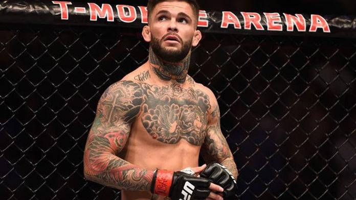UFC 250: Dokáže bývalý šampion po třech porážkách znovu zvítězit?