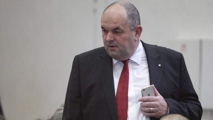 Pelta v problémech! Soud mu začal zabavovat majetek