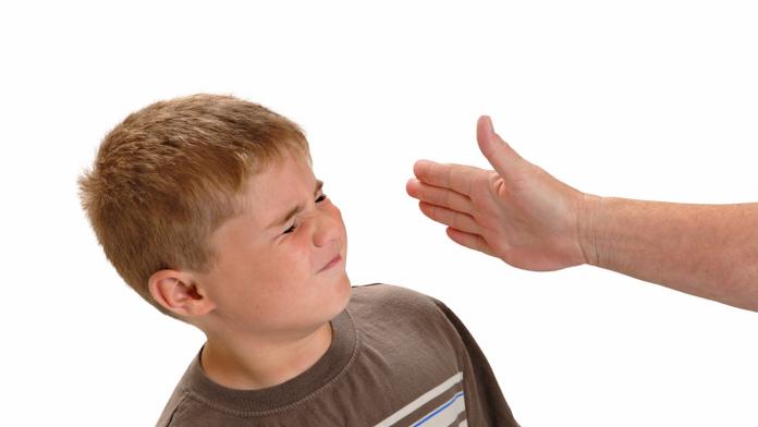 Češi chtějí, aby učitelé bili jejich děti. Odborník nesouhlasí