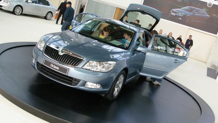 Škoda dramaticky zlevnila Octavie a Superby. Ušetříte i sto tisíc