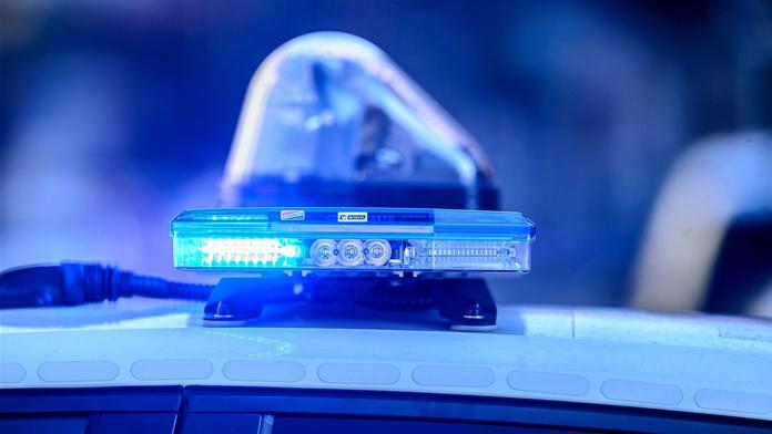 Manželku měl drsně vydírat intimními fotkami. Případ z Třebíčska řeší policie