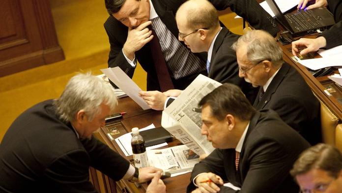 Sněmovna opět přerušila schůzi ke zdravotnictví
