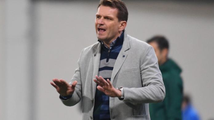 Slovenští fotbalisté mají opět trenéra. Zůstává Štefan Tarkovič