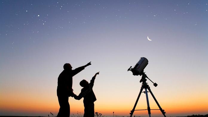 Nenechte si ujít slábnoucí Pluto či Perseidy, doporučují astronomové