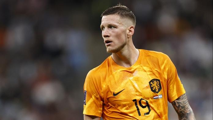Ten Hag hledá útočníka. Přijít by mohl muž, který málem sestřelil Argentinu