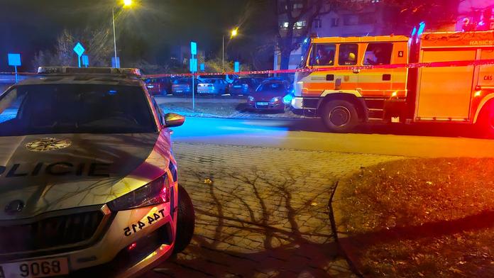 Dva mrtví v autě na Karvinsku. Vrah zabil a spáchal sebevraždu