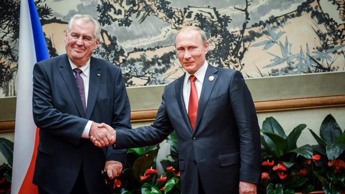 Zeman odmítl jet na summit NATO. Nechce postupovat proti Rusku