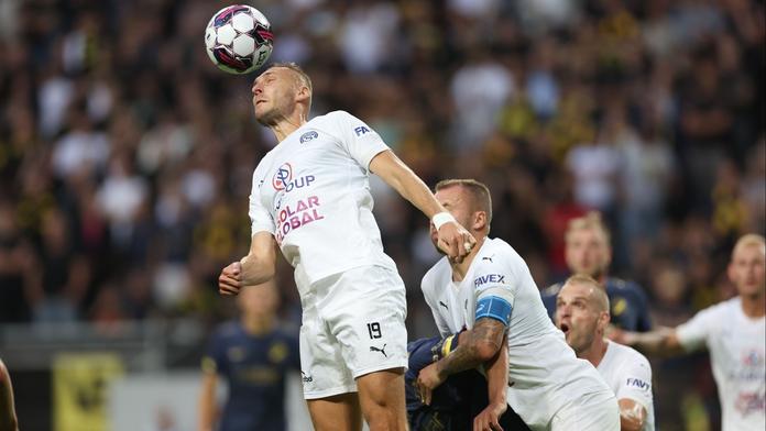 Premiéra na stará kolena, smál se Kalabiška. Teď si přeje West Ham