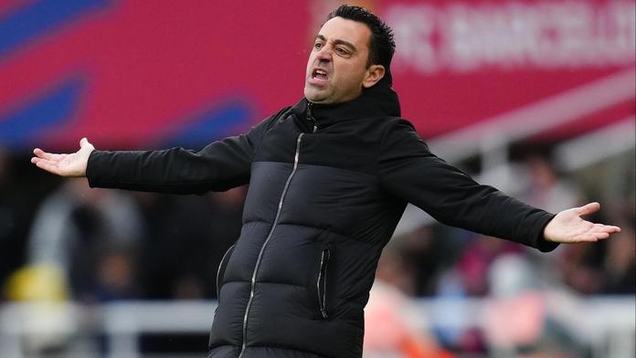 Barcelona má čtyři kandidáty na trenéra. Existuje i možnost, že by Xavi zůstal