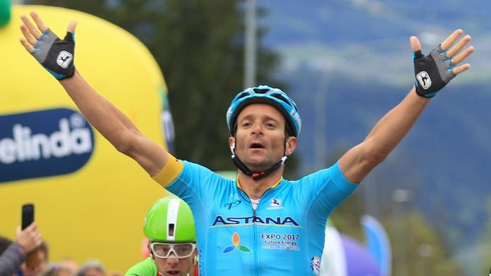 Mrtvý Scarponi: Vítěz, kamarád, táta… Truchlí Sagan i Kreuziger