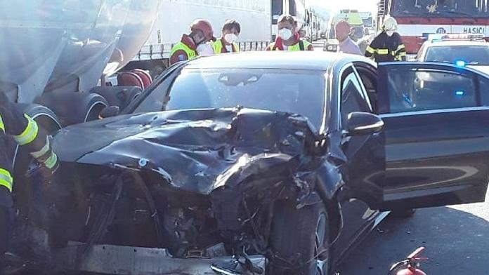 Dálnici D1 zablokovala vážná nehoda! Kolona už má přes šest kilometrů