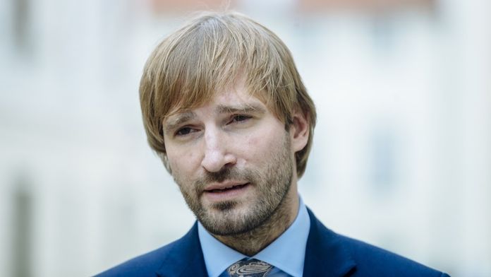 Adam Vojtěch se pochlubil novorozenou holčičkou. Nádherné jméno, žasnou lidé