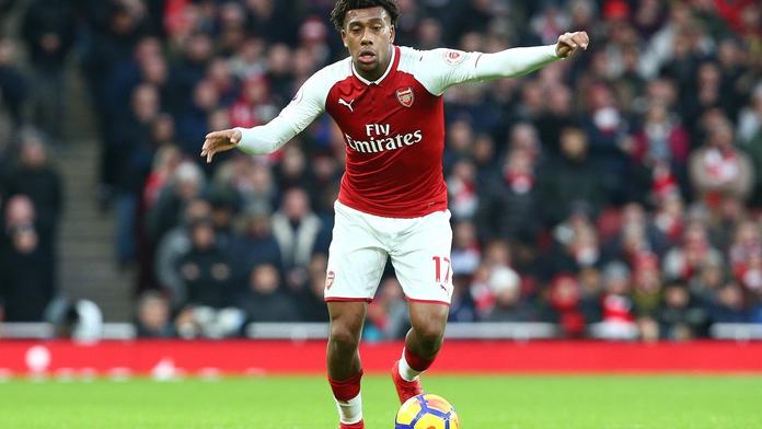 Útočník Arsenalu do rána řádil na večírku, pak nezabránil prohře!