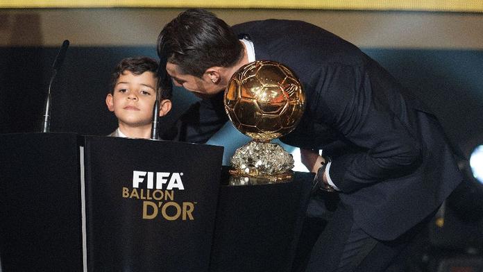 Můj Cristianinho to jednou také vyhraje, říká Ronaldo