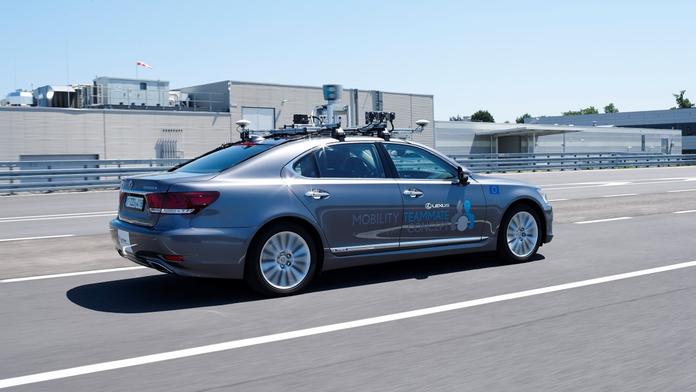 Autonomní auta v ulicích. Toyota je vypouští do evropských měst