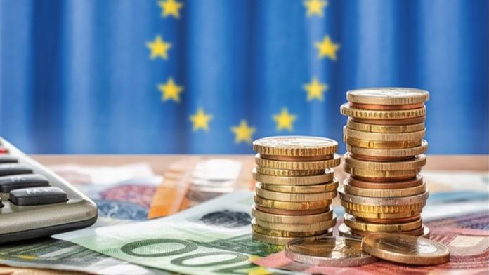 Evropa stojí před ekonomickou pohromou. Čelíme existenční výzvě, říká odborník