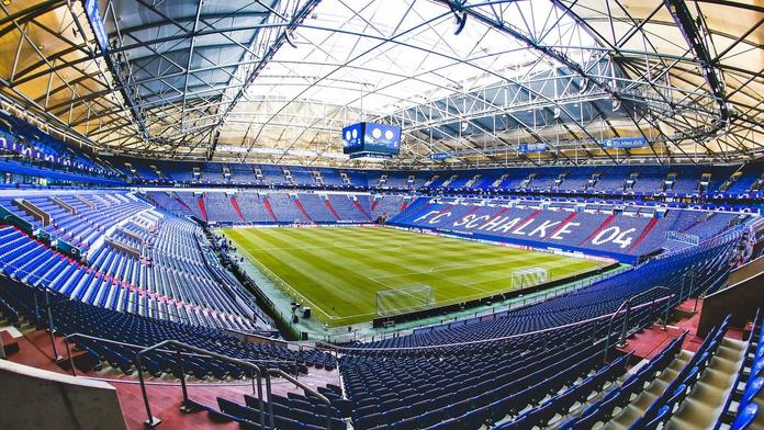 Cesta ven z dluhů? Schalke možná prodá svůj ikonický stadion