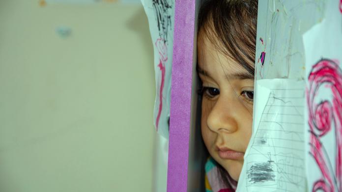 Dívka (6) byla dva roky nezvěstná. Našli ji pod schodištěm v tajné místnosti