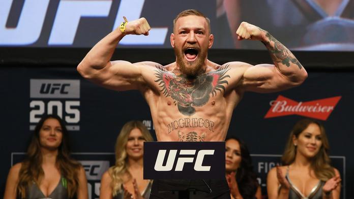 Jedna rána za druhou! McGregor předvedl hodně nebezpečnou formu
