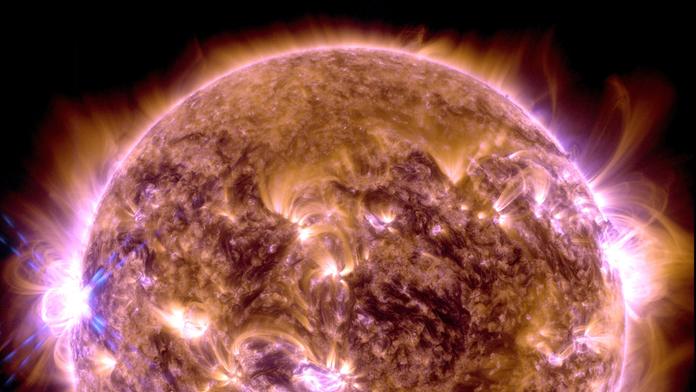 Vědci zaznamenali masivní erupci na Slunci. Zemi hrozí geomagnetická bouře