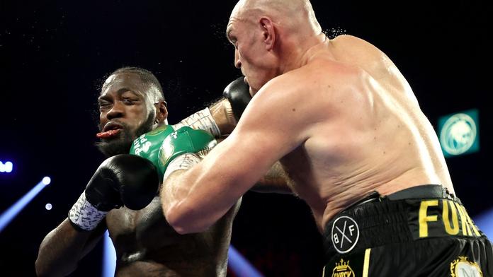 Wilder je naštvaný na svého trenéra! Ručník do ringu přilétnout neměl