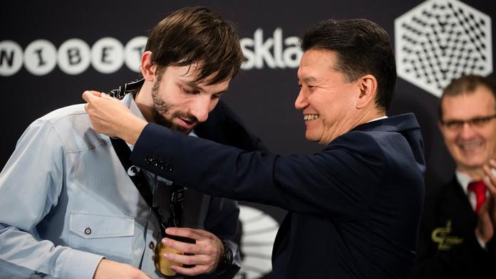 ŠOK! Šachový boss skončil. Kvůli kontaktům s Islámským státem!