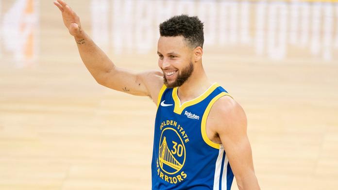 Lakers padli popáté v řadě, Curry vystřílel první místo v lize