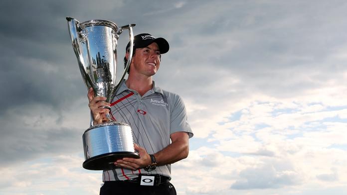 McIlroy vyhrál druhý turnaj v řadě, o prémii se popere s Woodsem