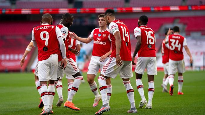 Hrdina Aubameyang poslal Arsenal do finále, City v FA Cupu končí