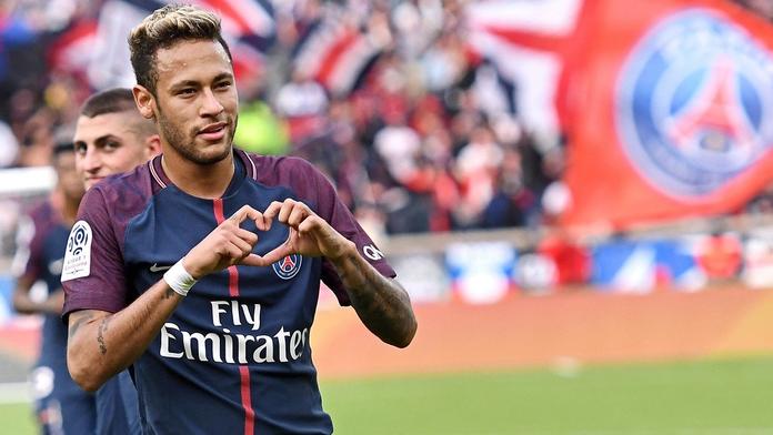 Neymara fotbal ve Francii nebaví! Chtěl by hrát jen v Lize mistrů