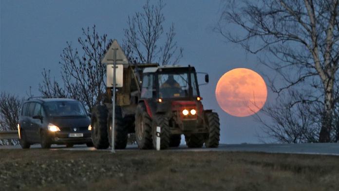 Nádhera na obloze: Jaké astronomické jevy pozorovat v roce 2022