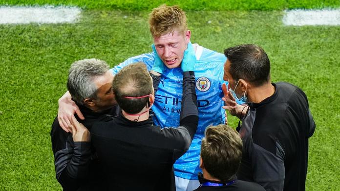 Nešťastný večer pro hvězdu City. Ve finále utrpěla i zlomeninu nosu