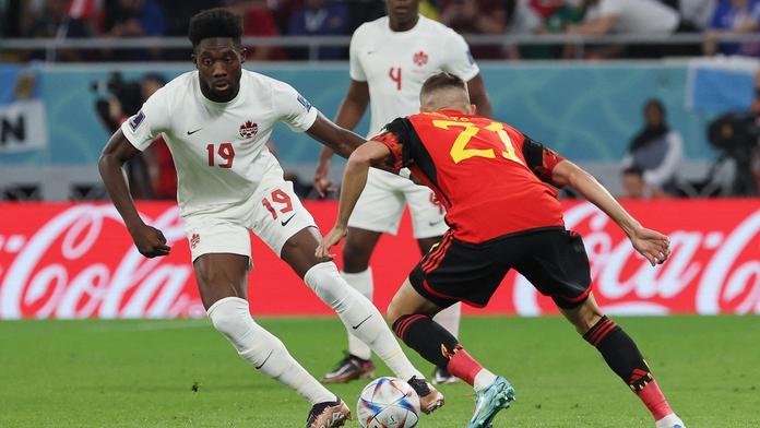 ON-LINE z MS ve fotbale, 4. den: Japonští fanoušci po sobě uklidili. Belgie těsně zdolala Kanadu