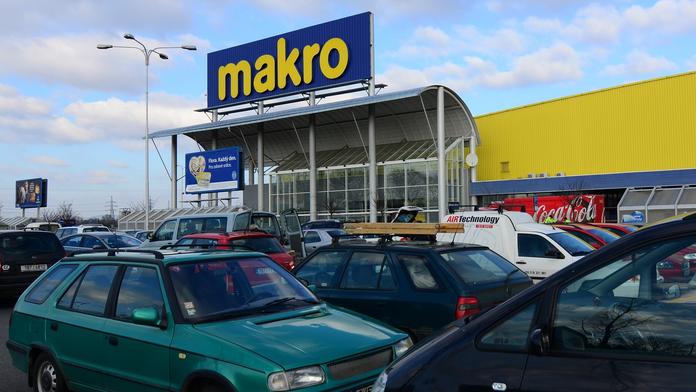 Makro