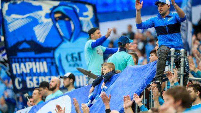 Nechutná reakce ruských fanoušků na pademii. "Všichni umřeme!" křičeli