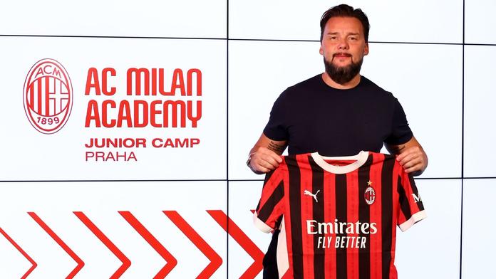 Marek Jankulovski je ambasadorem kempu AC Milán pro děti v Praze