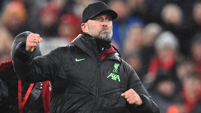 Klopp ztratil při oslavách snubní prsten. Zachránit ho musel kameraman