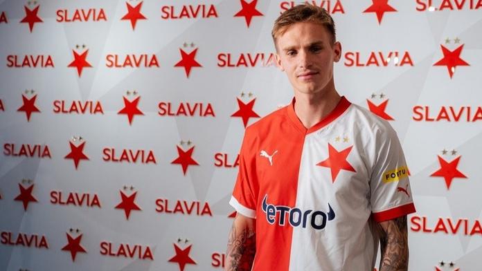 Slavia opět lovila v Norsku, vítá mladého středopolaře. Podepsal na čtyři roky